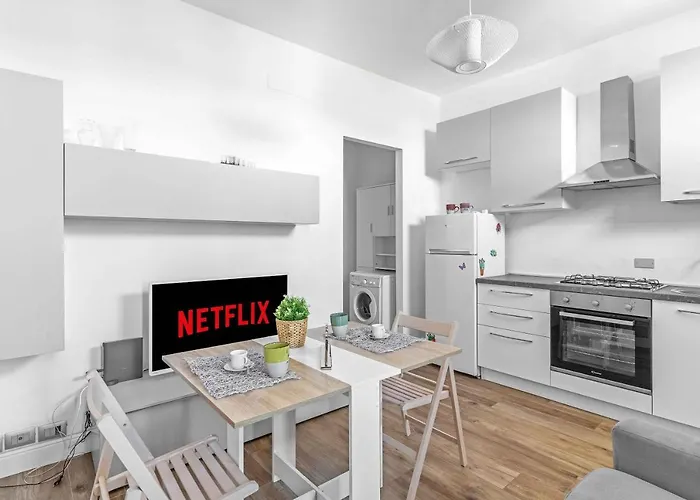 MO237 Loreto- Duomo -Modern Apartment -